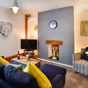 https://31-cambrian-place-swansea-guest-homes.cardiffhotelswales.com